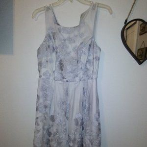 Silver sparkle dress size 8p fits like a medium in juniors, prom, wedding, hoco